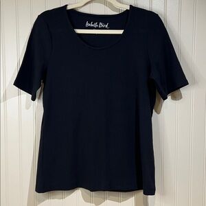 Isabella Bird elbow length sleeve top NWOT